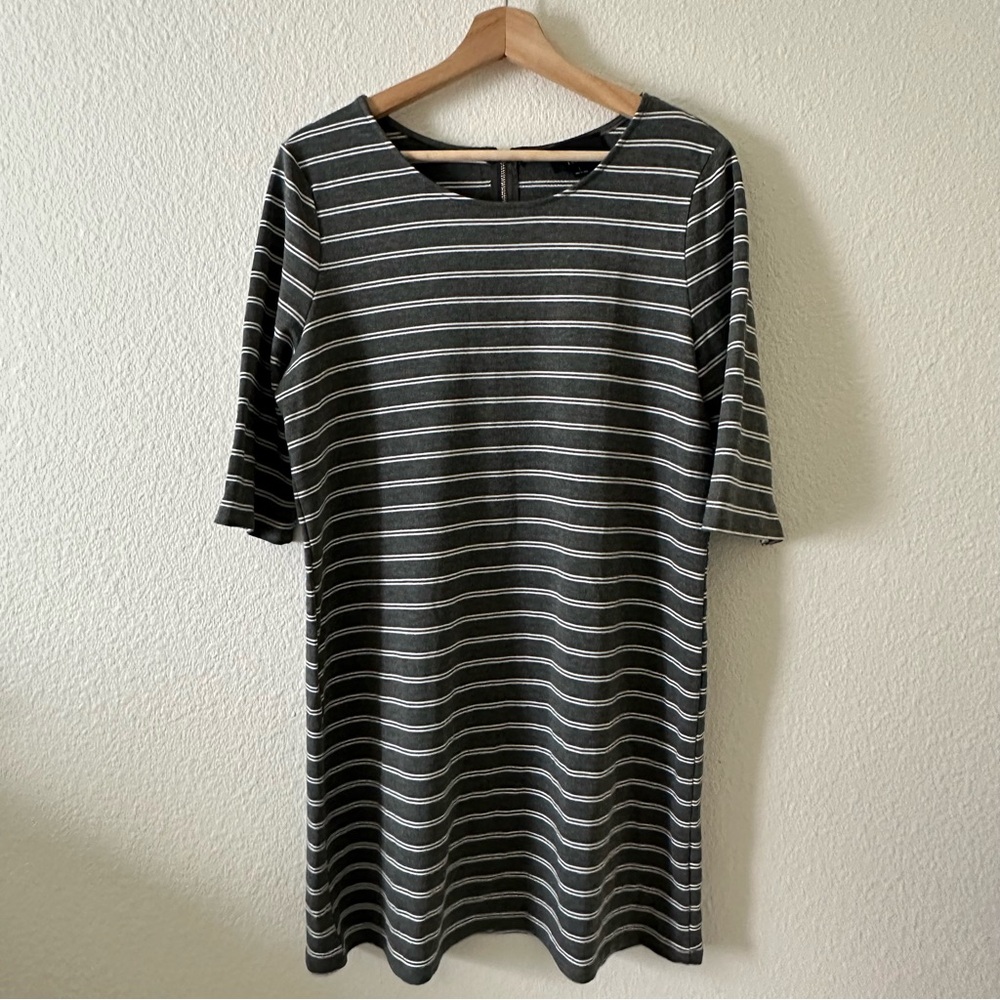 Lumiere Gray & White Striped Shift Dress Size Large